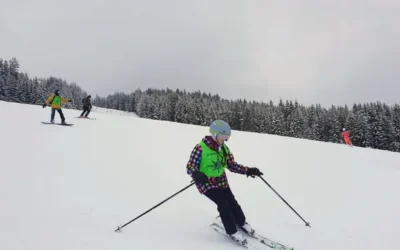 Zagraniczne Obozy Snowboardowe 2025: Idealne Ferie Zimowe dla Młodzieży