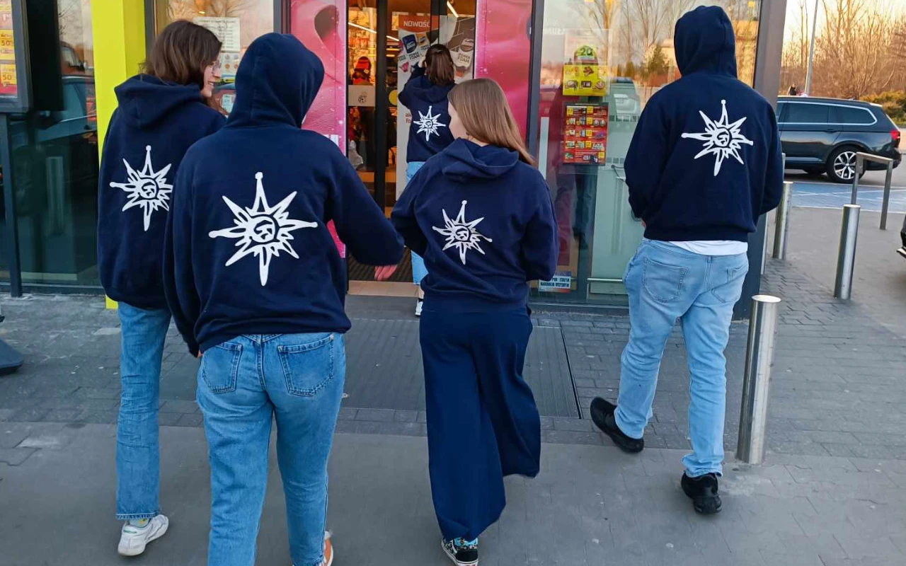 Bluza z logiem Róży Wiatrów - obrazek 4