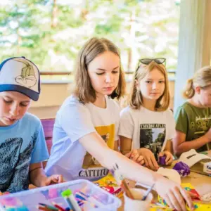 Kolorowy obóz plastyczny 2025